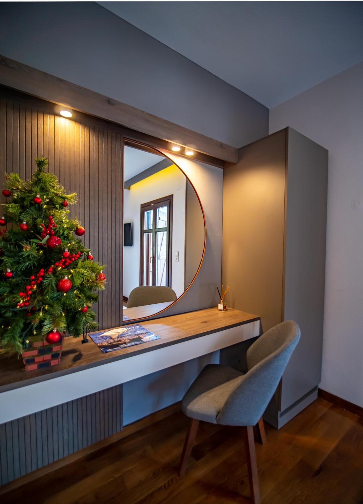 Erofili Hotel & Suites Портарія Екстер'єр фото