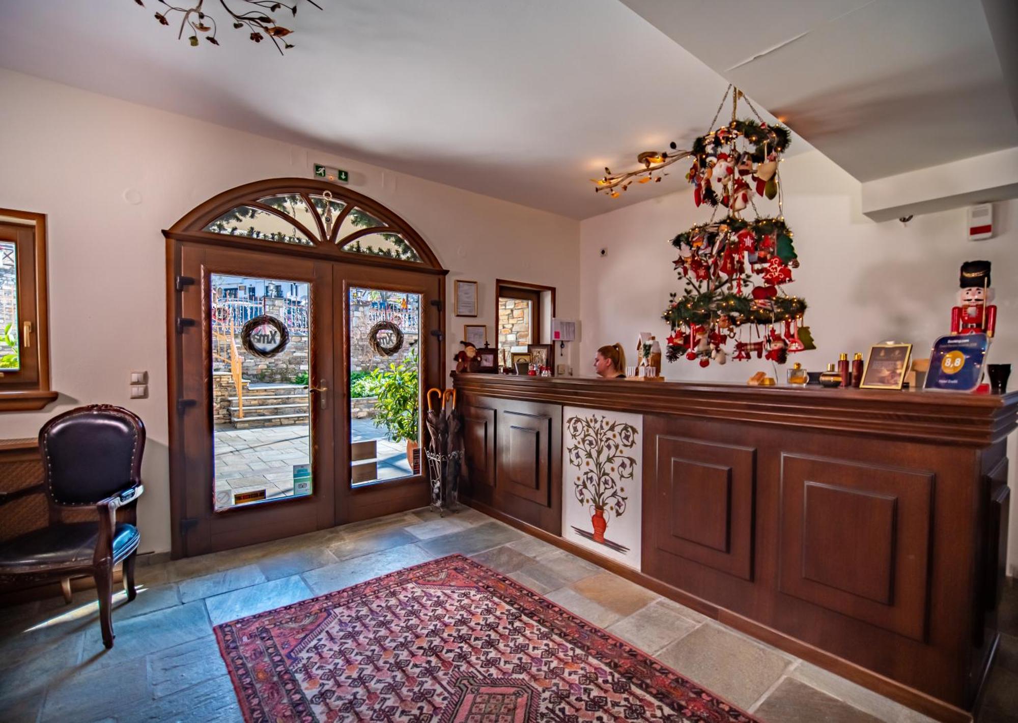 Erofili Hotel & Suites Портарія Екстер'єр фото