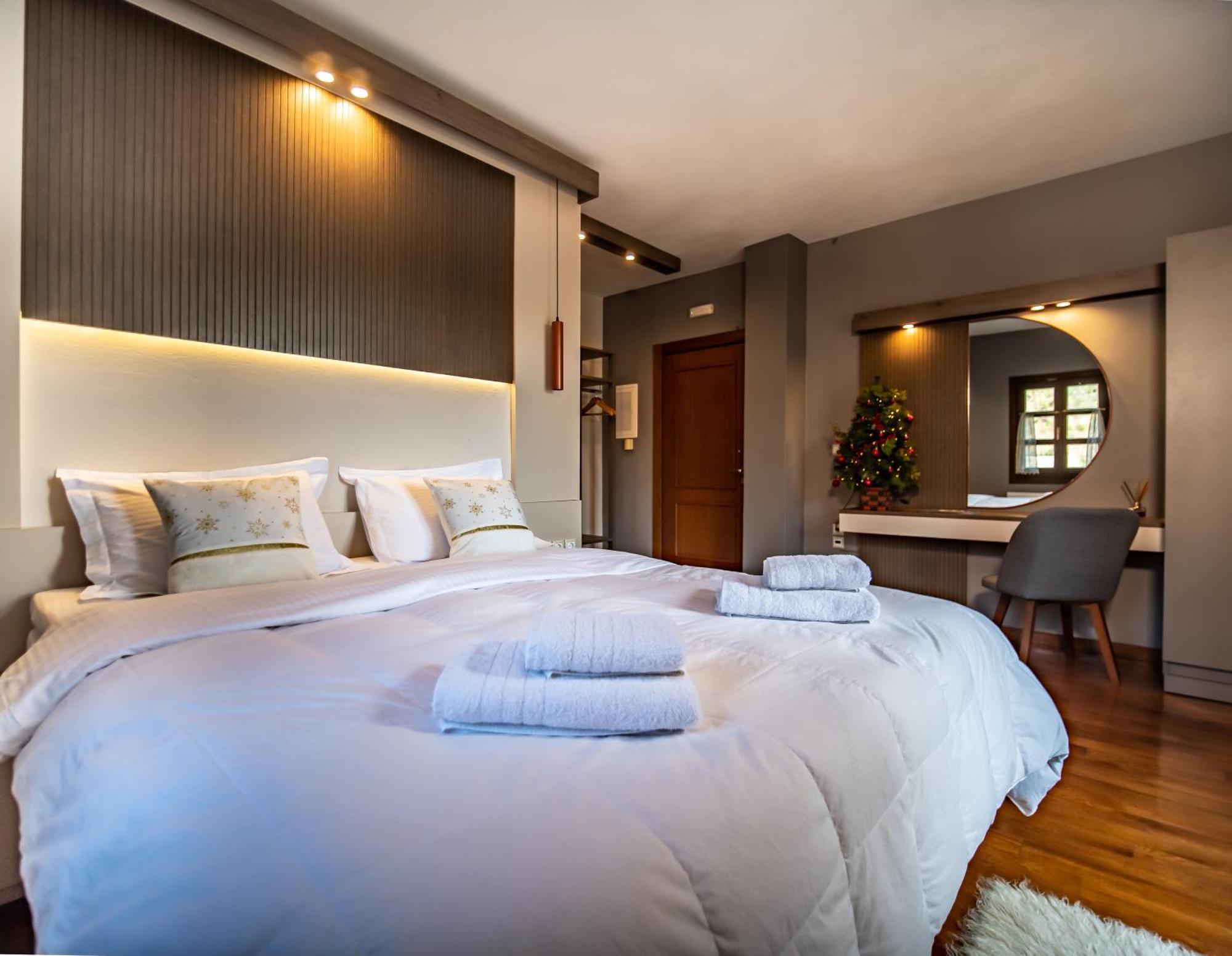 Erofili Hotel & Suites Портарія Екстер'єр фото